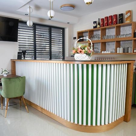 Merak Rooms & Caffe Bar Šabac Buitenkant foto