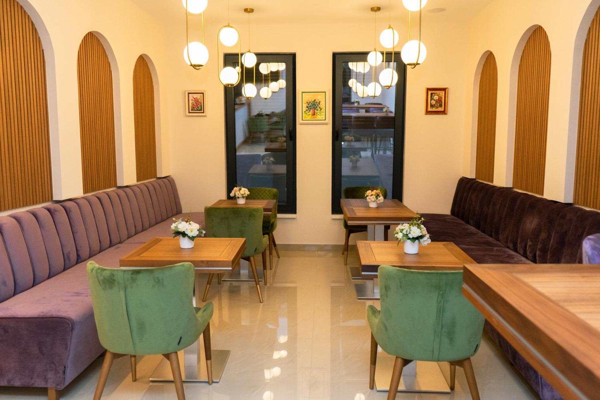 Merak Rooms & Caffe Bar Šabac Buitenkant foto