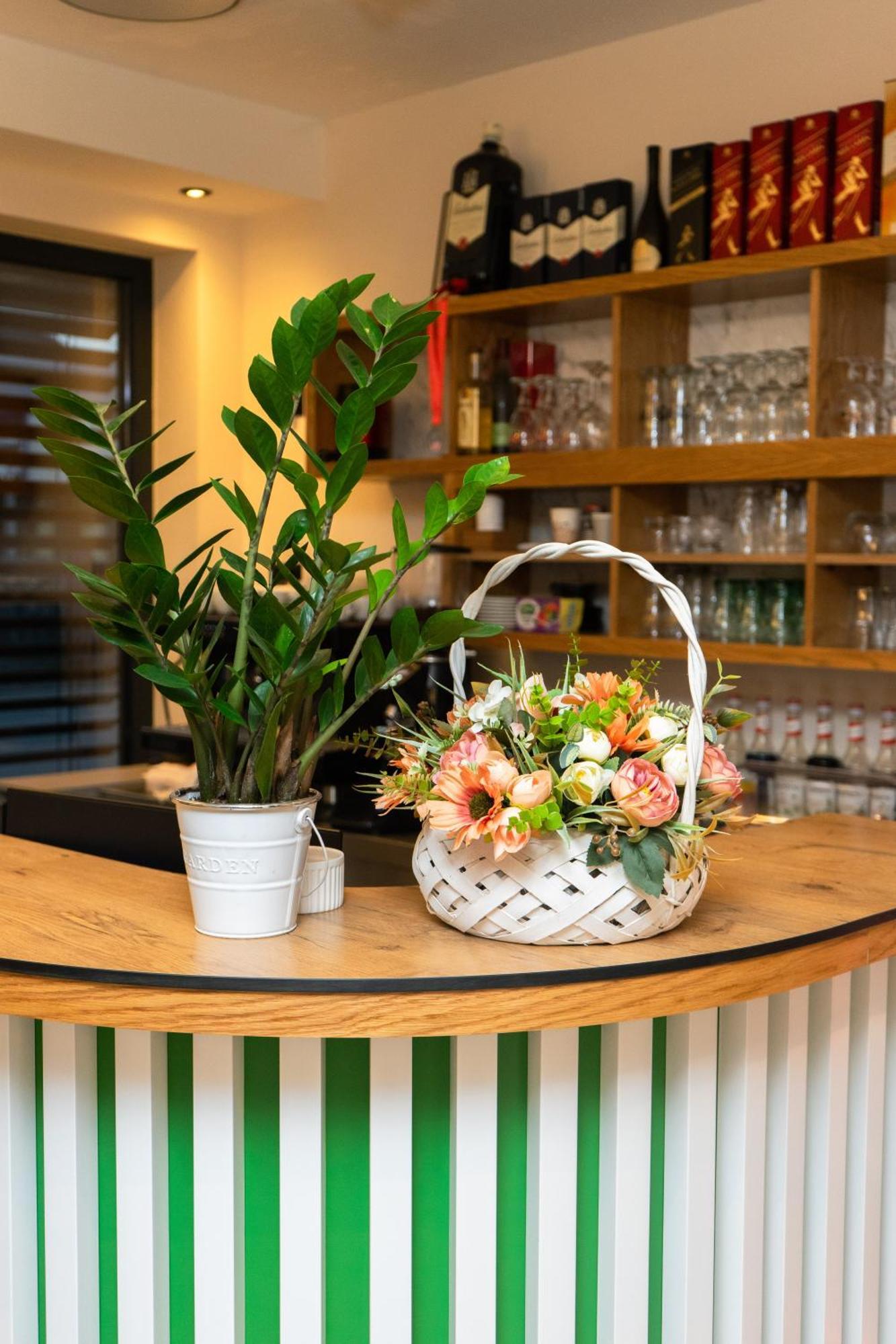 Merak Rooms & Caffe Bar Šabac Buitenkant foto