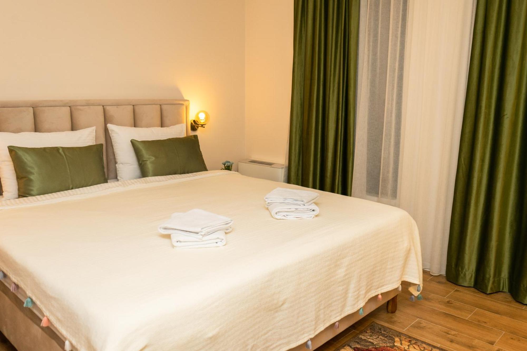 Merak Rooms & Caffe Bar Šabac Buitenkant foto