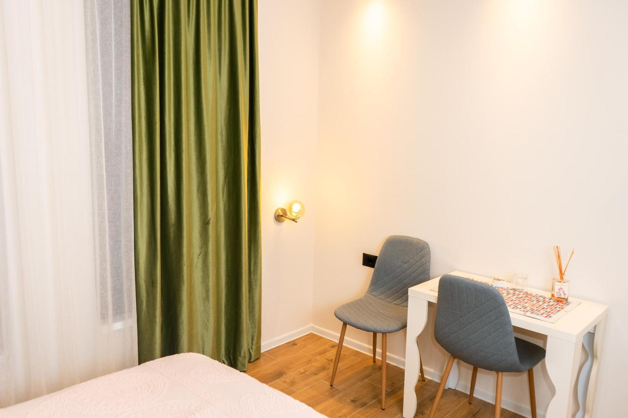 Merak Rooms & Caffe Bar Šabac Buitenkant foto